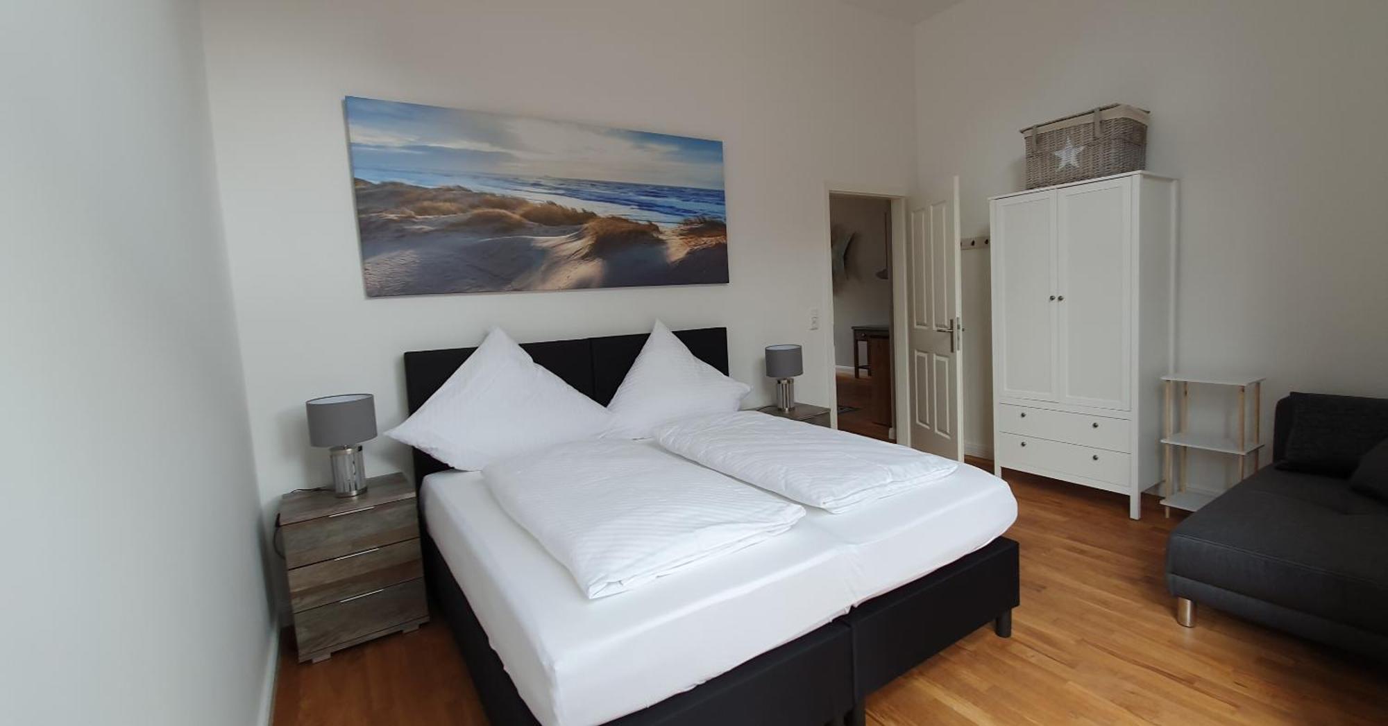 Friesischer Hof, Ferienwohnungen Mit Indoor Spielplatz, Kostenfreien Parkplatz Und W-Lan Hage Room photo